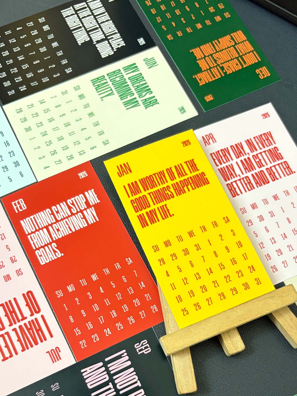 Motivational Quotes Mini Desk Calendar 2026